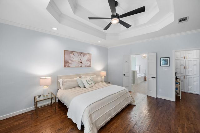 8337 Thornhill Drive, North Richland Hills, TX 76182