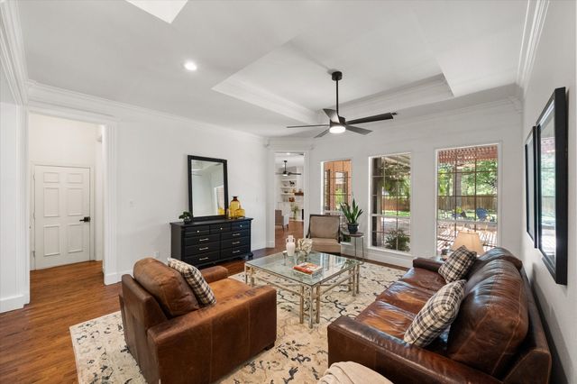 8337 Thornhill Drive, North Richland Hills, TX 76182