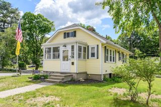 18 Hammond Rd, Natick, MA 01760