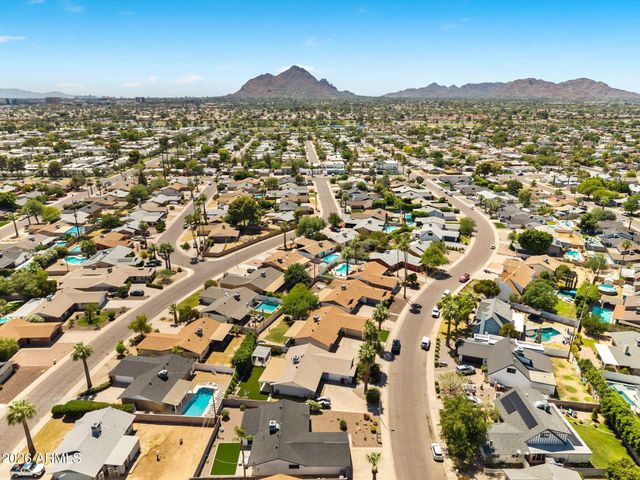 8525 E BONNIE ROSE Avenue, Scottsdale, AZ 85250