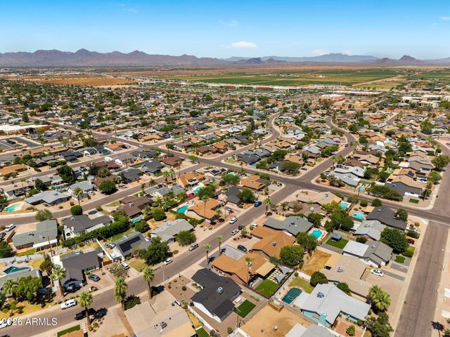 8525 E BONNIE ROSE Avenue, Scottsdale, AZ 85250