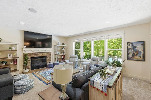 9339 Bay Harbor Court, Rockford, MI 49341