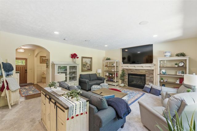 9339 Bay Harbor Court, Rockford, MI 49341