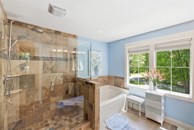 9339 Bay Harbor Court, Rockford, MI 49341