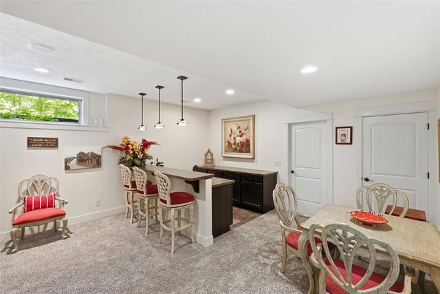 9339 Bay Harbor Court, Rockford, MI 49341