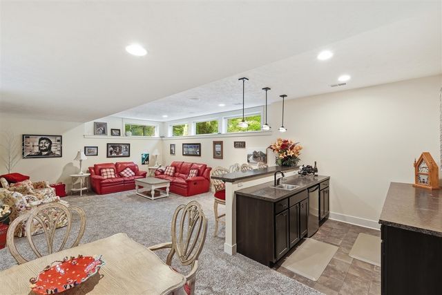 9339 Bay Harbor Court, Rockford, MI 49341
