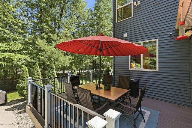 9339 Bay Harbor Court, Rockford, MI 49341