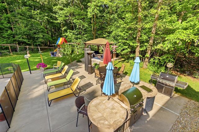9339 Bay Harbor Court, Rockford, MI 49341