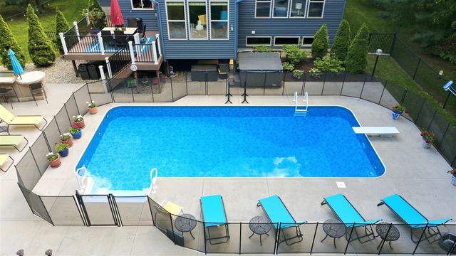 9339 Bay Harbor Court, Rockford, MI 49341