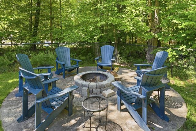 9339 Bay Harbor Court, Rockford, MI 49341