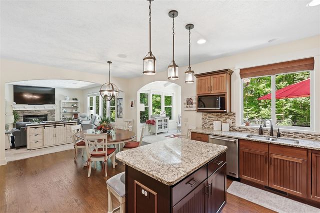 9339 Bay Harbor Court, Rockford, MI 49341