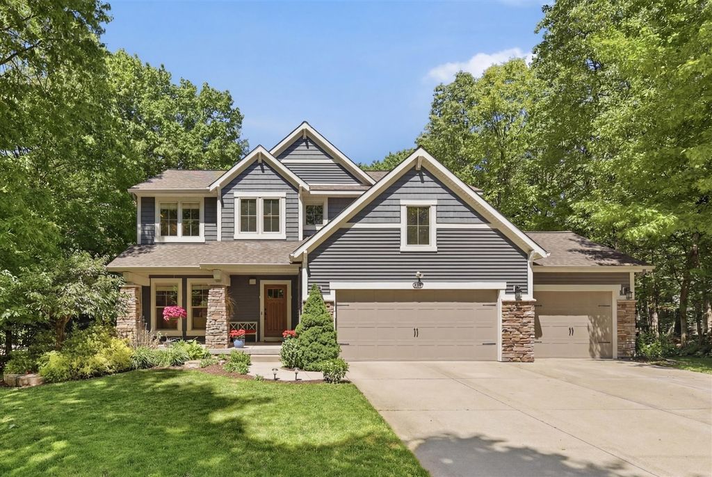 9339 Bay Harbor Court, Rockford, MI 49341