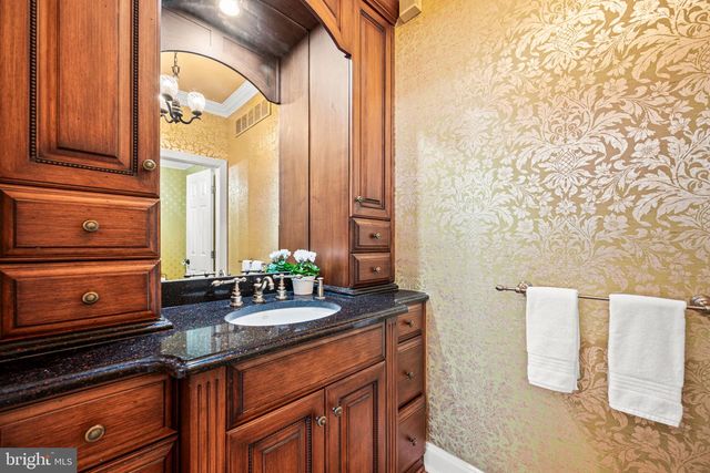 3 GREENSTONE WAY, Malvern, PA 19355