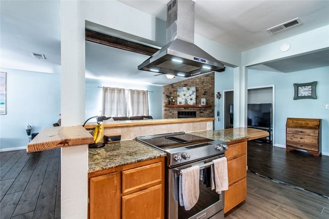 713 Truk Dr, Corpus Christi, TX 78418