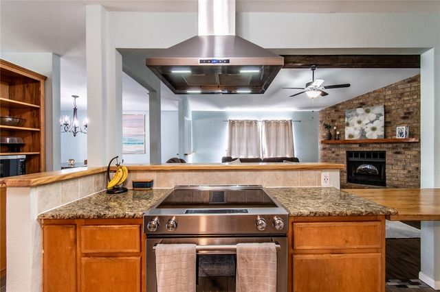 713 Truk Dr, Corpus Christi, TX 78418