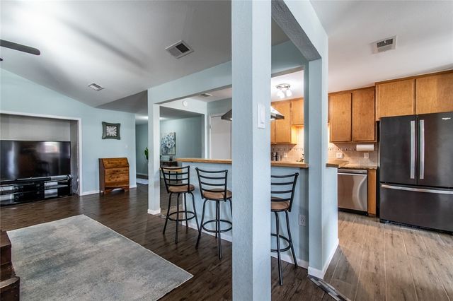 713 Truk Dr, Corpus Christi, TX 78418