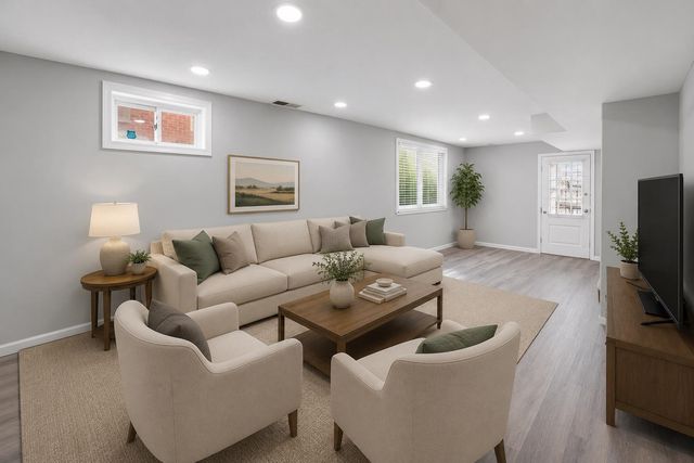 5312 CHILLUM PL NE, Washington, DC 20011