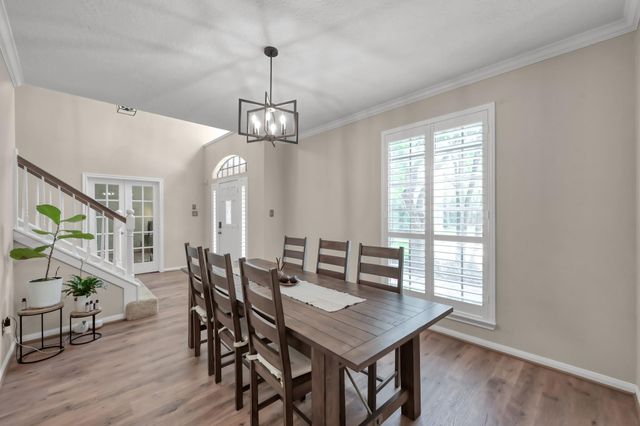 2 S Duskwood Place, The Woodlands, TX 77381