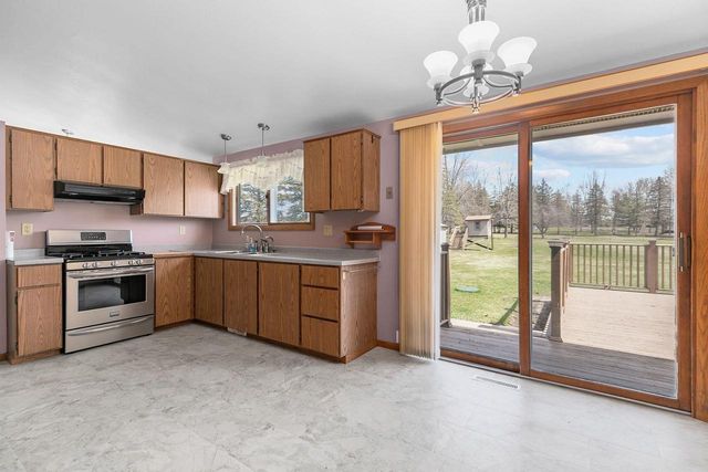 N956 NORTH ROAD, Hortonville, WI 54944