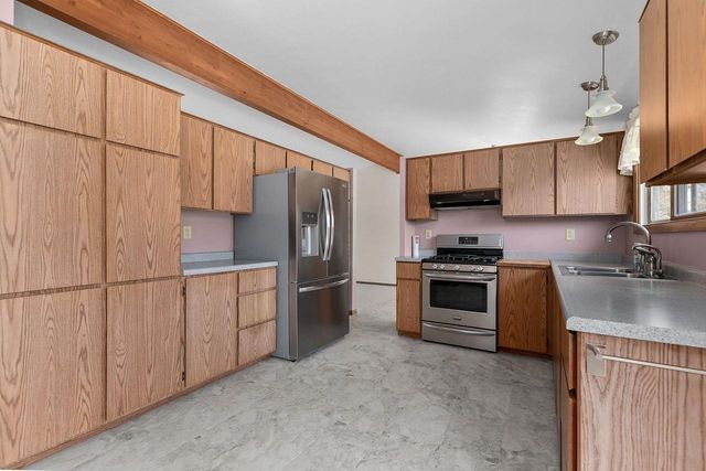 N956 NORTH ROAD, Hortonville, WI 54944