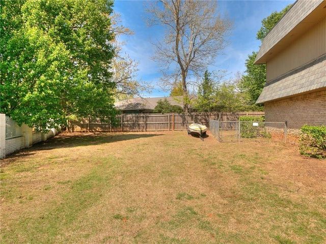 1533 Glenbrook Drive, Oklahoma City, OK 73118