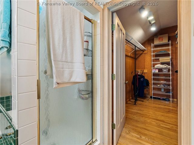 1020 Mountain Road, Charleston, WV 25303