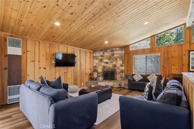 788 Silver Tip, Big Bear Lake, CA 92315