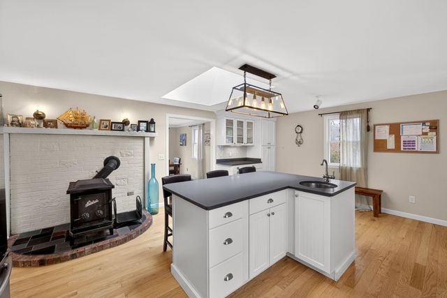 17,17A,17B Cranberry Lane, Falmouth, MA 02540