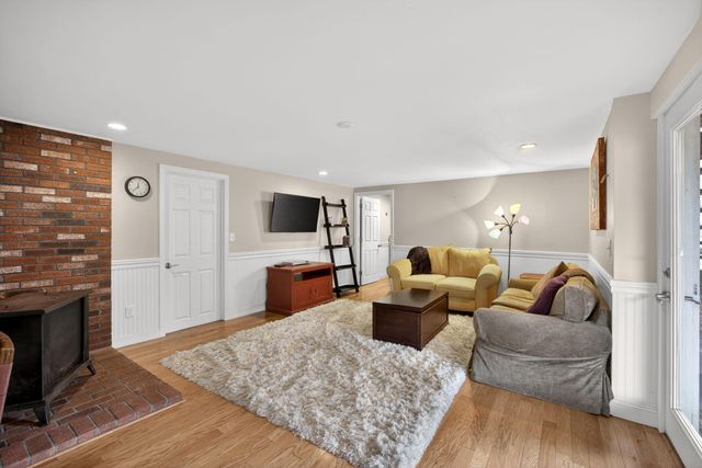 17,17A,17B Cranberry Lane, Falmouth, MA 02540