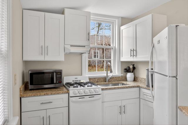 17,17A,17B Cranberry Lane, Falmouth, MA 02540