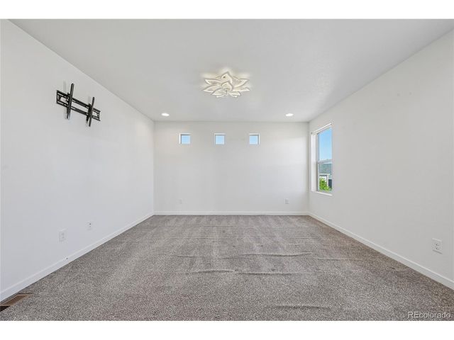 17909 E 54th Ave, Denver, CO 80249