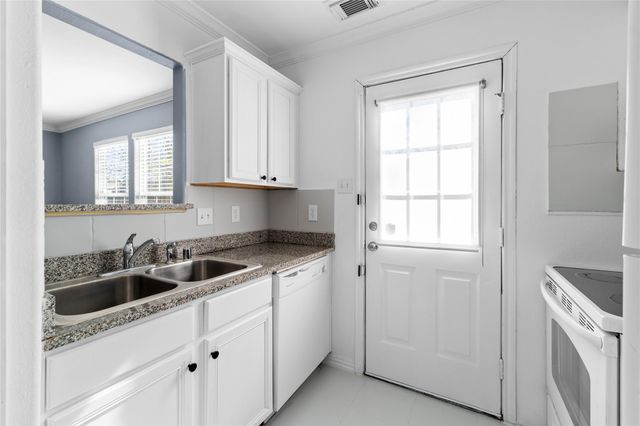 9611 Elmview Place, Houston, TX 77080