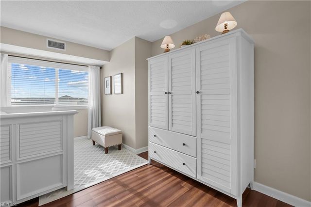 3288 Page Ave Apt 704, Virginia Beach, VA 23451