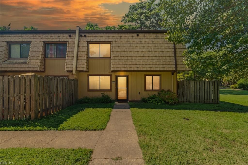 1473 Monterry PL, Newport News, VA 23608