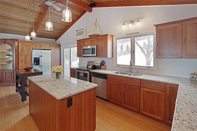 2125 Terrace Lane South, Skaneateles, NY 13152