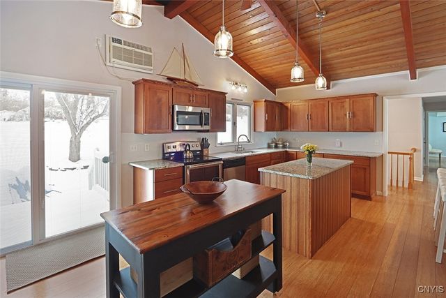 2125 Terrace Lane South, Skaneateles, NY 13152