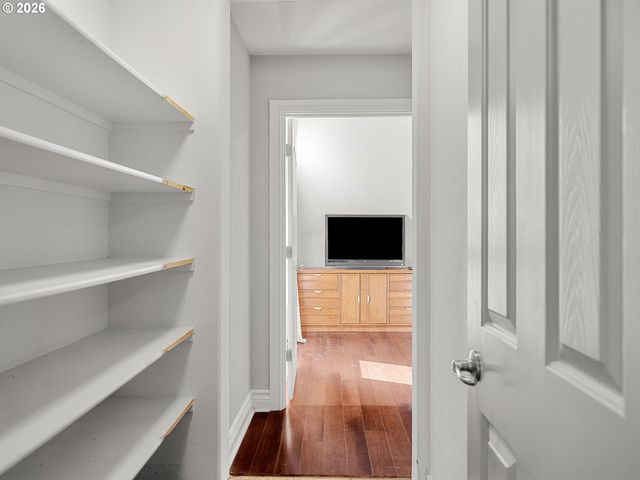 970 DALKE RIDGE Ct Nw, Salem, OR 97304