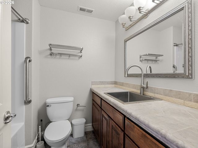 970 DALKE RIDGE Ct Nw, Salem, OR 97304