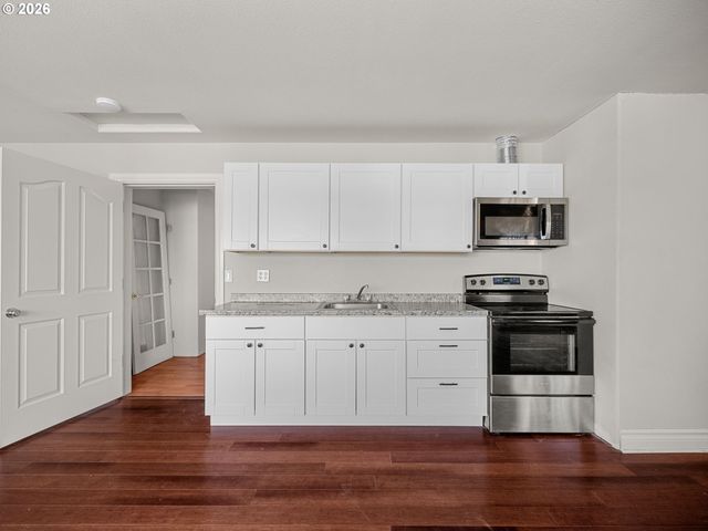 970 DALKE RIDGE Ct Nw, Salem, OR 97304