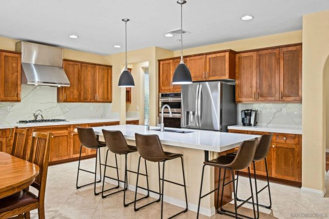 10540 Pinion Trl, Escondido, CA 92026