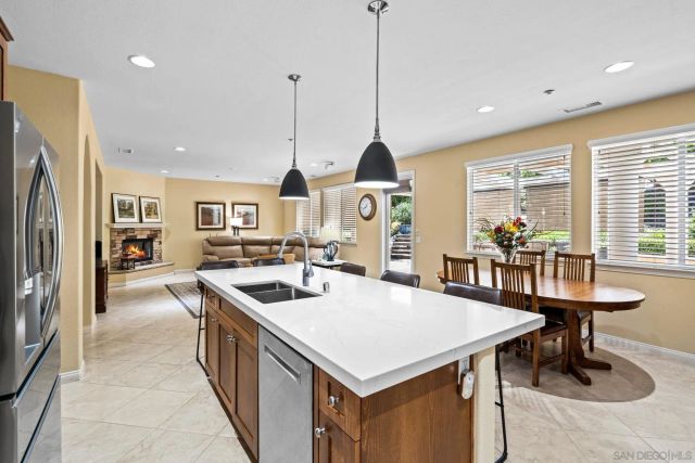 10540 Pinion Trl, Escondido, CA 92026