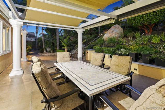 10540 Pinion Trl, Escondido, CA 92026