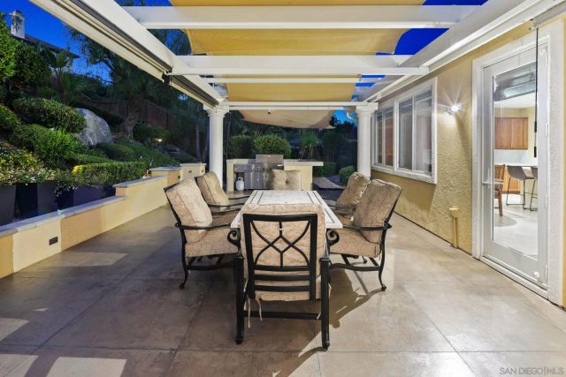 10540 Pinion Trl, Escondido, CA 92026