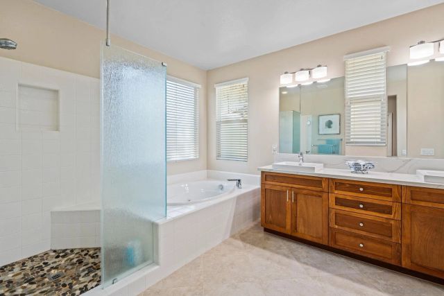10540 Pinion Trl, Escondido, CA 92026