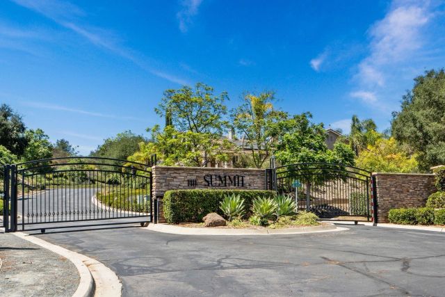10540 Pinion Trl, Escondido, CA 92026