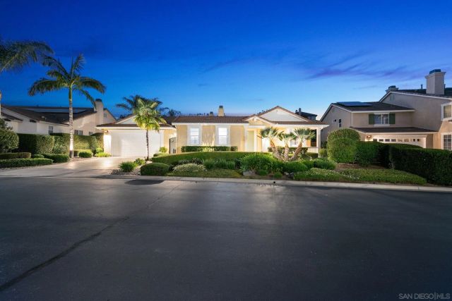 10540 Pinion Trl, Escondido, CA 92026