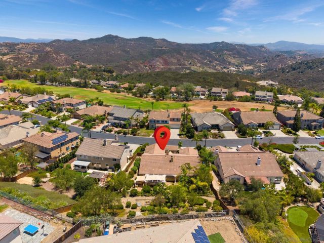 10540 Pinion Trl, Escondido, CA 92026