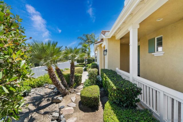 10540 Pinion Trl, Escondido, CA 92026