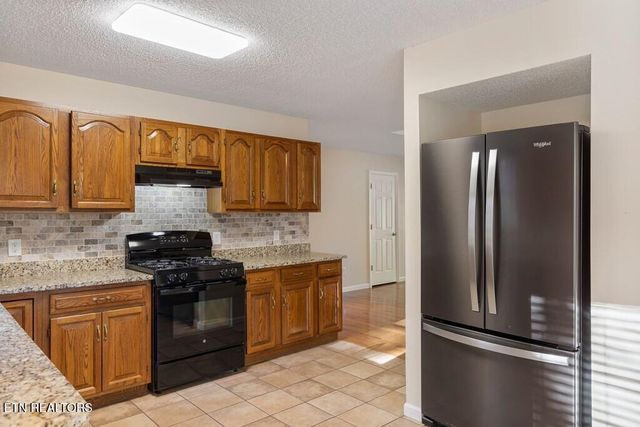 344 Meadows Rd, Sparta, TN 38583