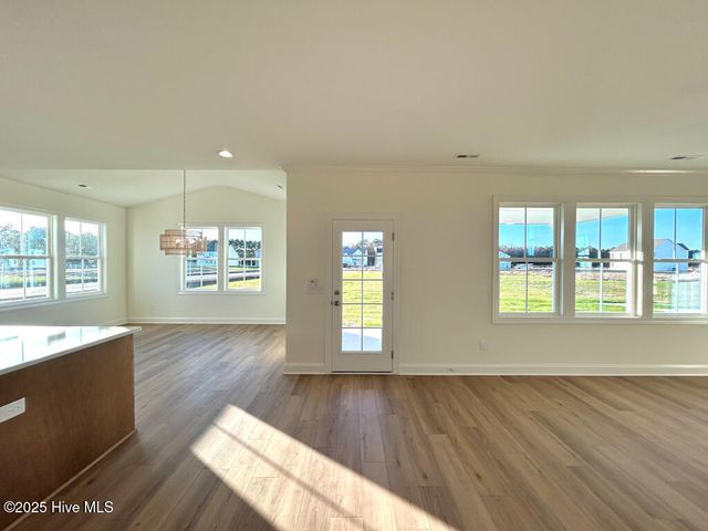 100 Poppy Place, Hubert, NC 28539